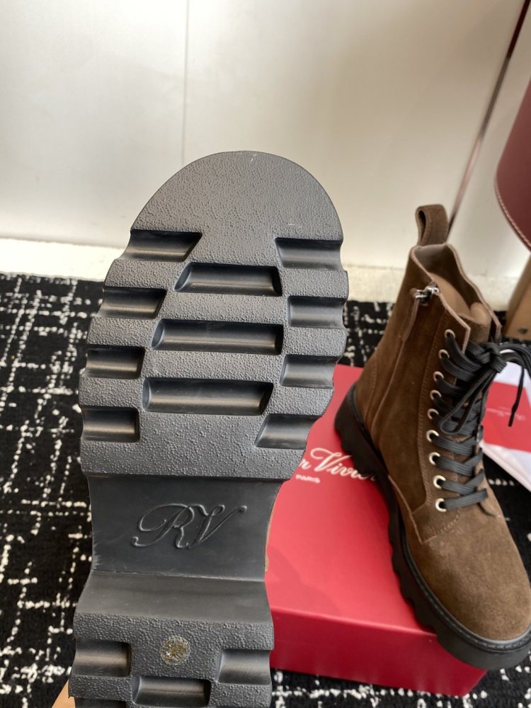 Кожаные женские ботинки фото 9