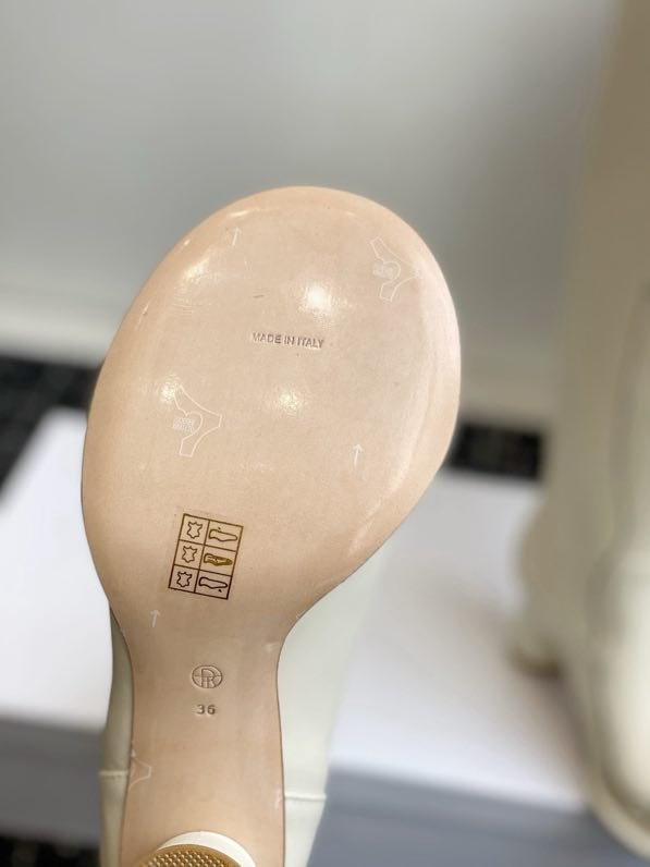 Кожаные женские сапоги на каблуке фото 7