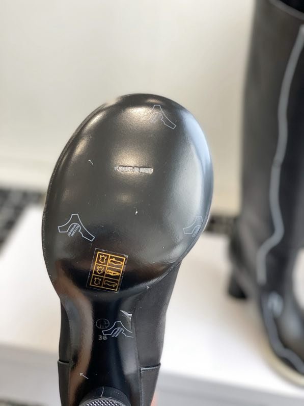 Leather women's boots on heel фото 9