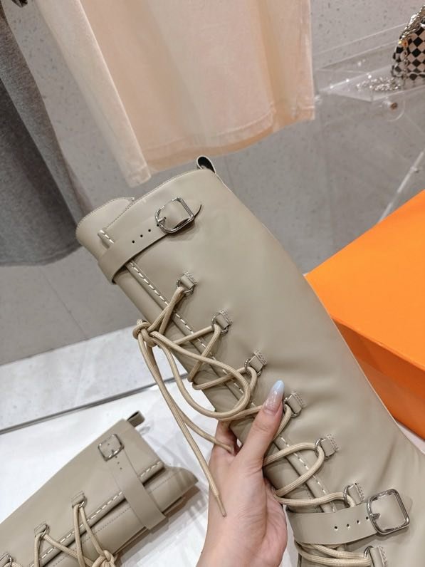 Шкіряні жіночі чоботи на шнурівці фото 6