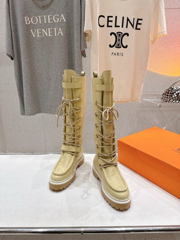 Шкіряні жіночі чоботи на шнурівці фото 6