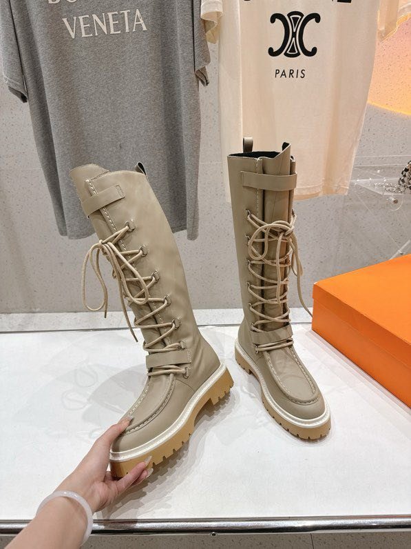 Шкіряні жіночі чоботи на шнурівці фото 9