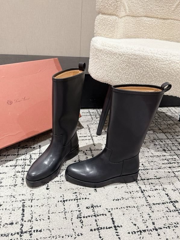 Leather women's boots