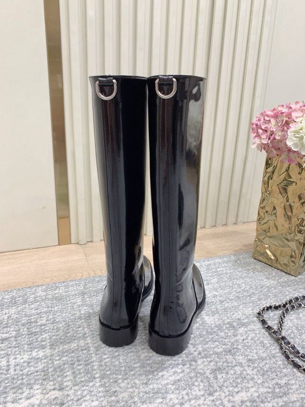 Шкіряні жіночі чоботи фото 2