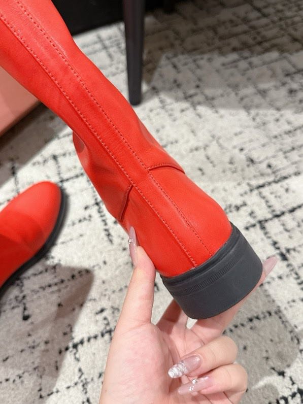 Шкіряні жіночі чоботи фото 4