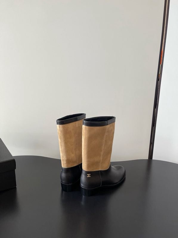 Шкіряні жіночі чоботи фото 4