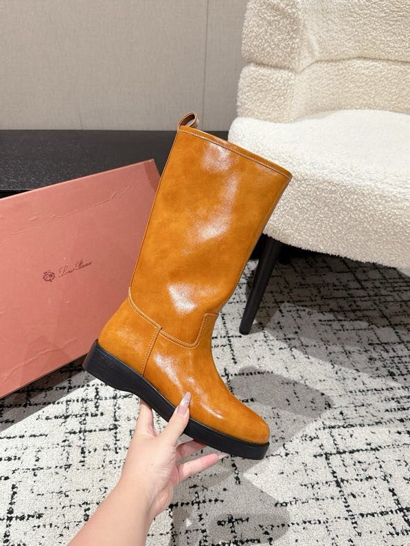 Шкіряні жіночі чоботи фото 6