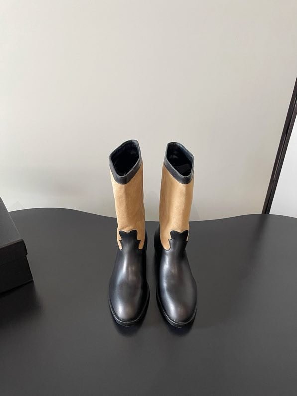 Шкіряні жіночі чоботи фото 6