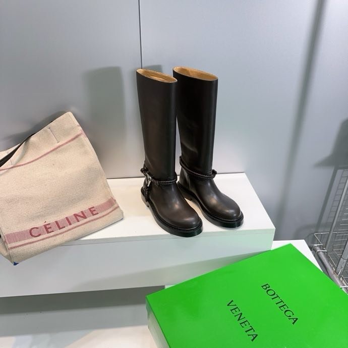 Шкіряні жіночі чоботи фото 7