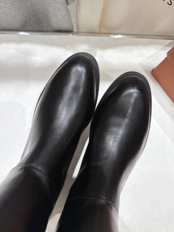 Кожаные женские сапоги фото 7