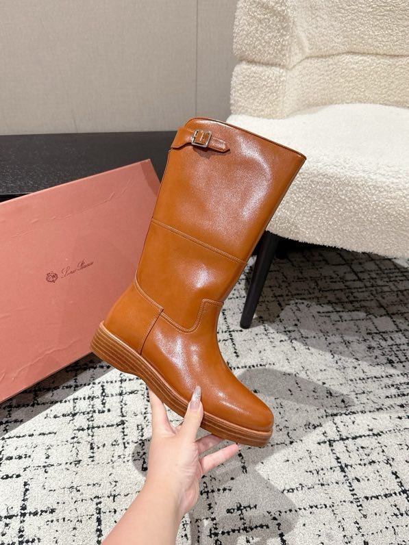 Кожаные женские сапоги фото 8