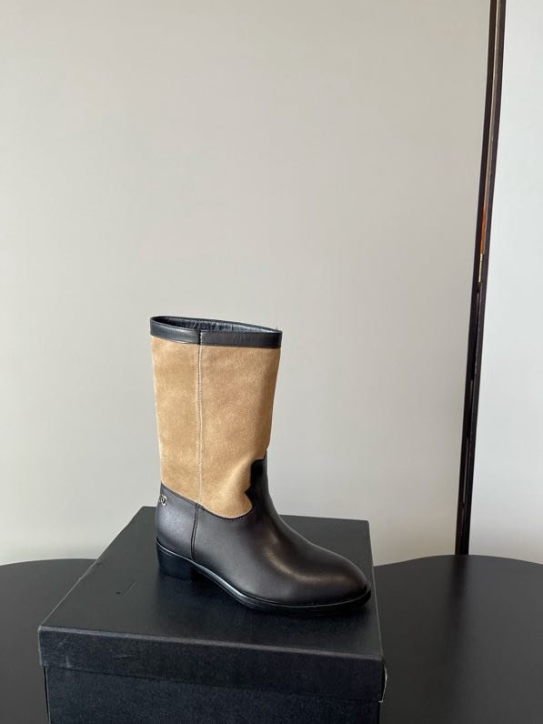 Шкіряні жіночі чоботи фото 8