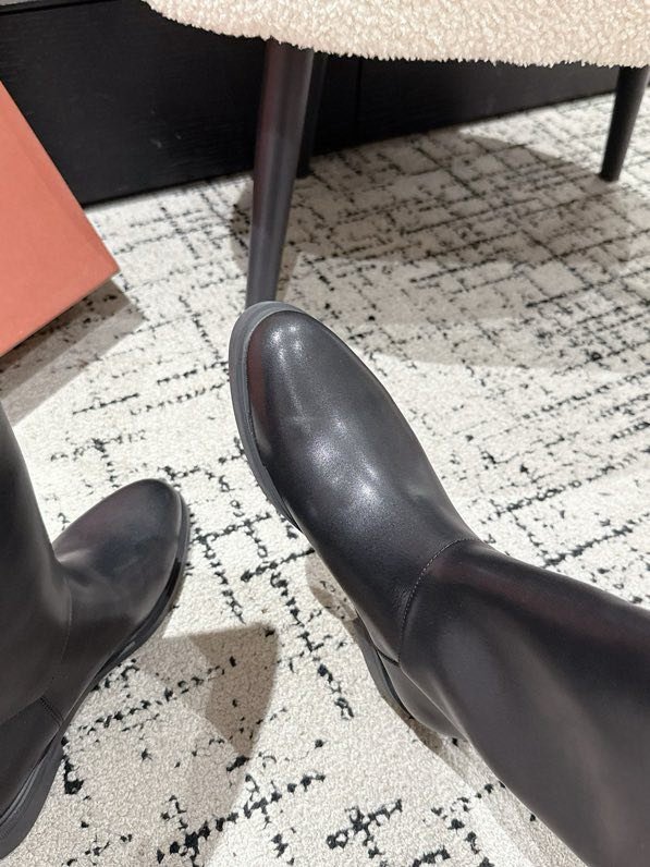 Шкіряні жіночі чоботи фото 9