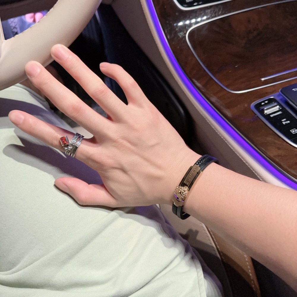 Кожаный браслет Versace Dumeza фото 4