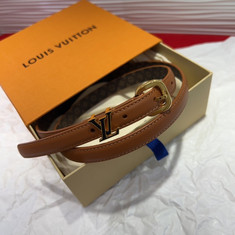 Кожаный ремень женский 15 мм