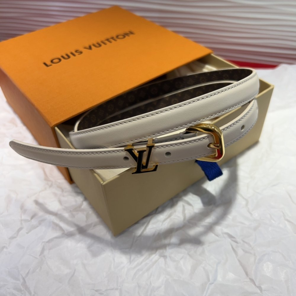 Кожаный ремень женский 15 мм