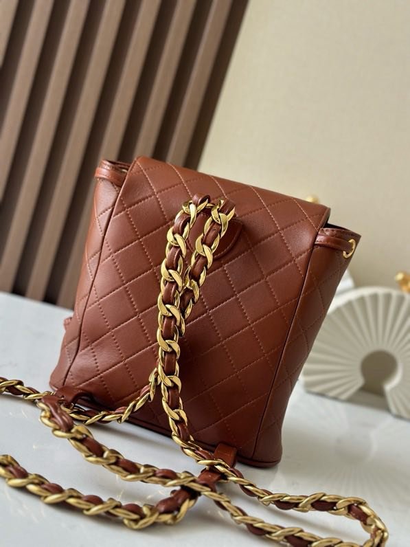 Кожаный женский рюкзак 21 см фото 5