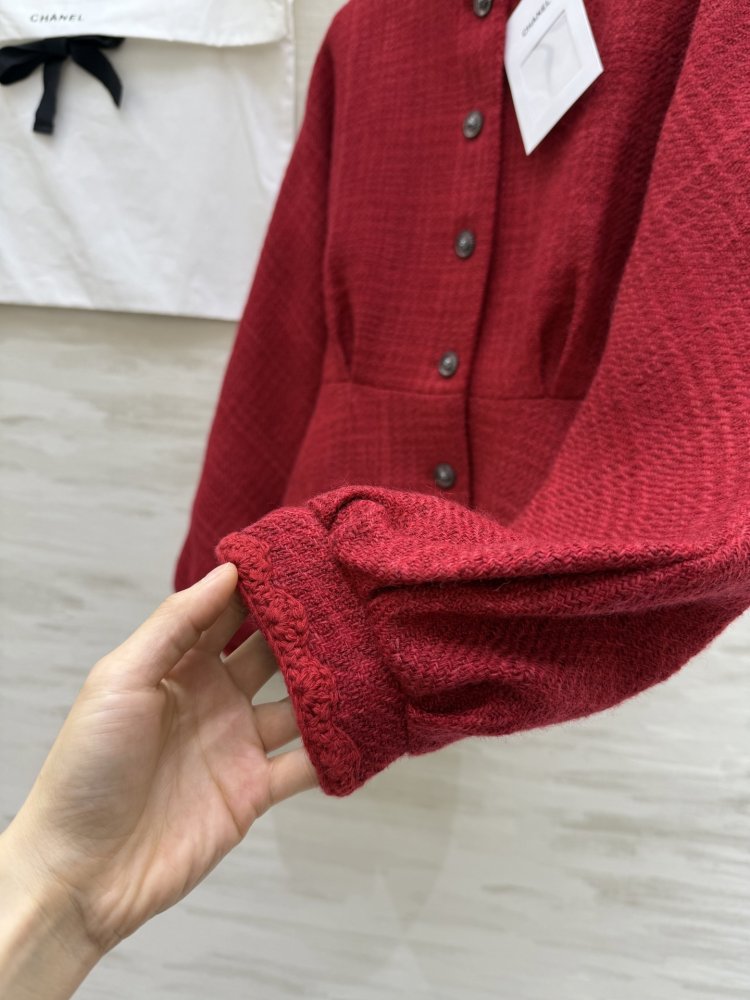 Красная твидовая куртка фото 3