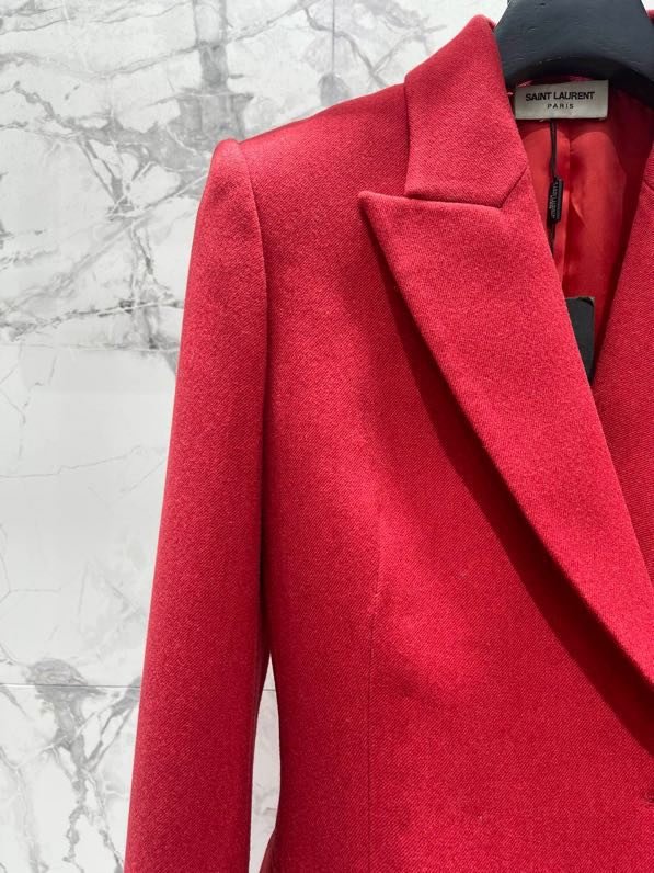 Красный двубортный пиджак женский фото 4