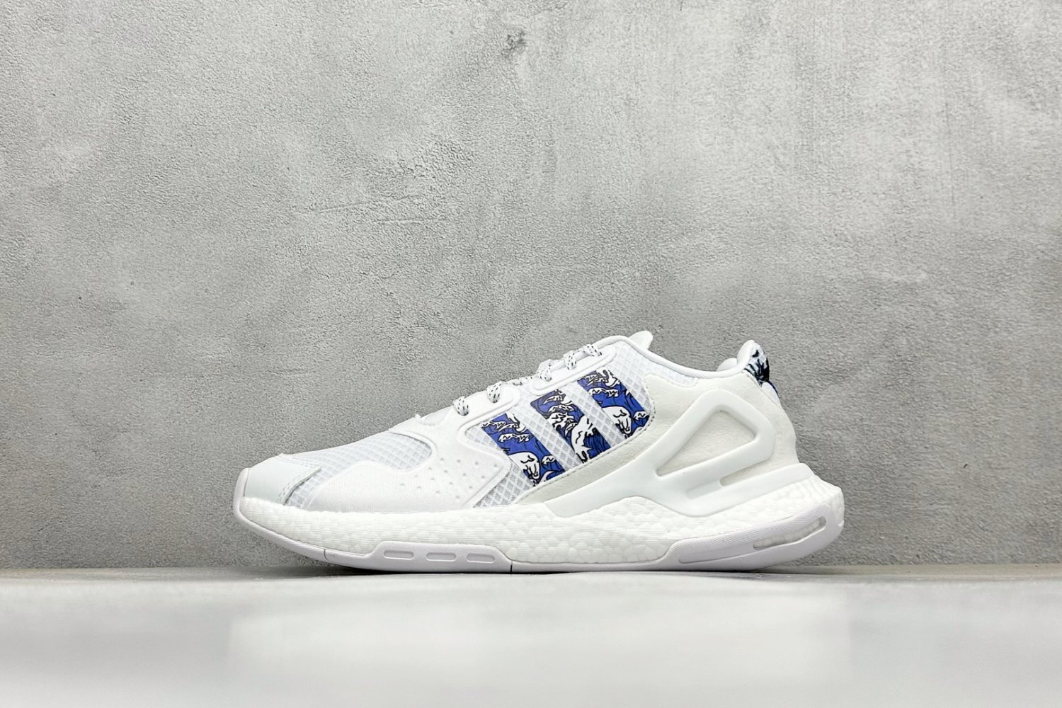 Кроссовки Adidas Day Jogger