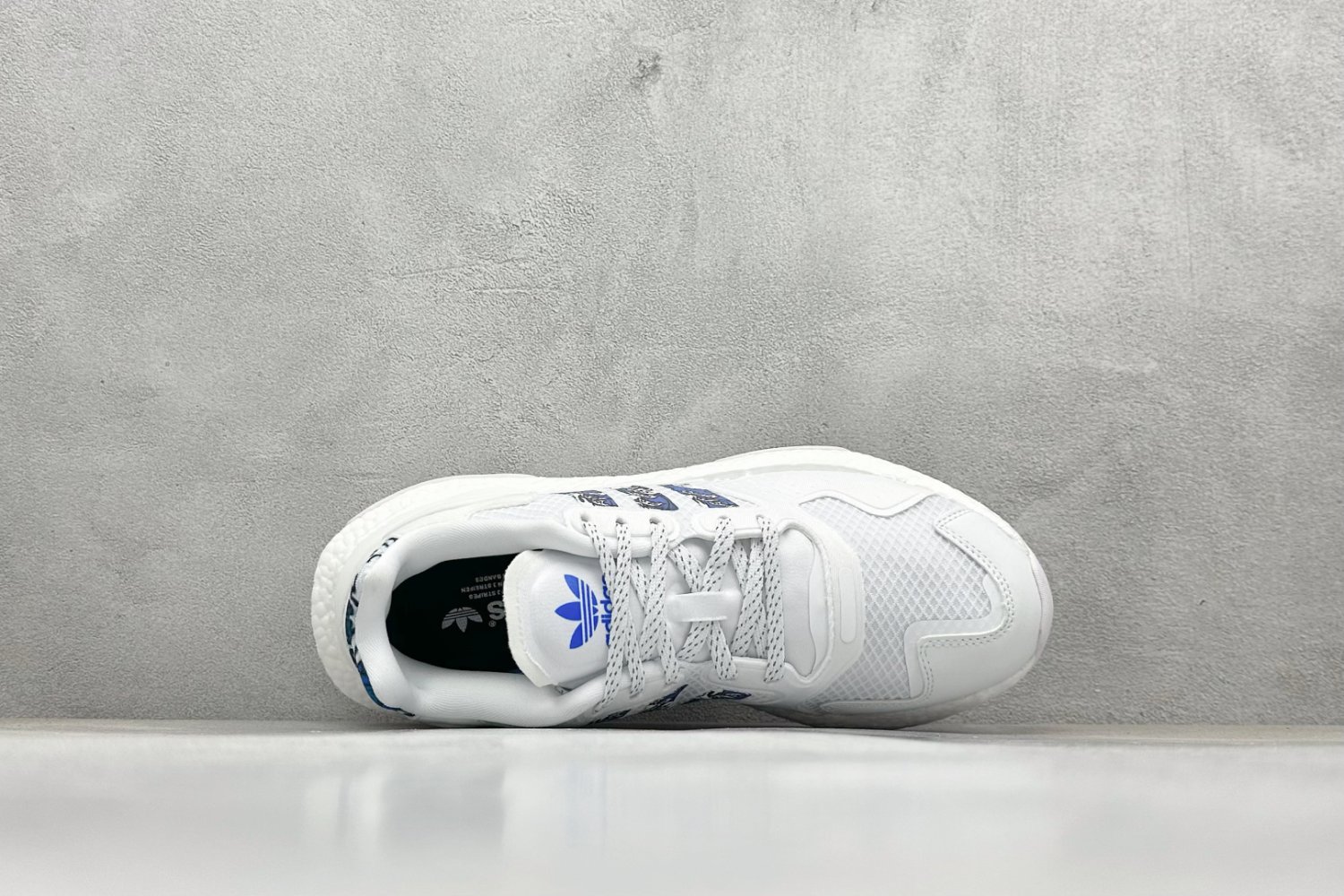 Кроссовки Adidas Day Jogger фото 3