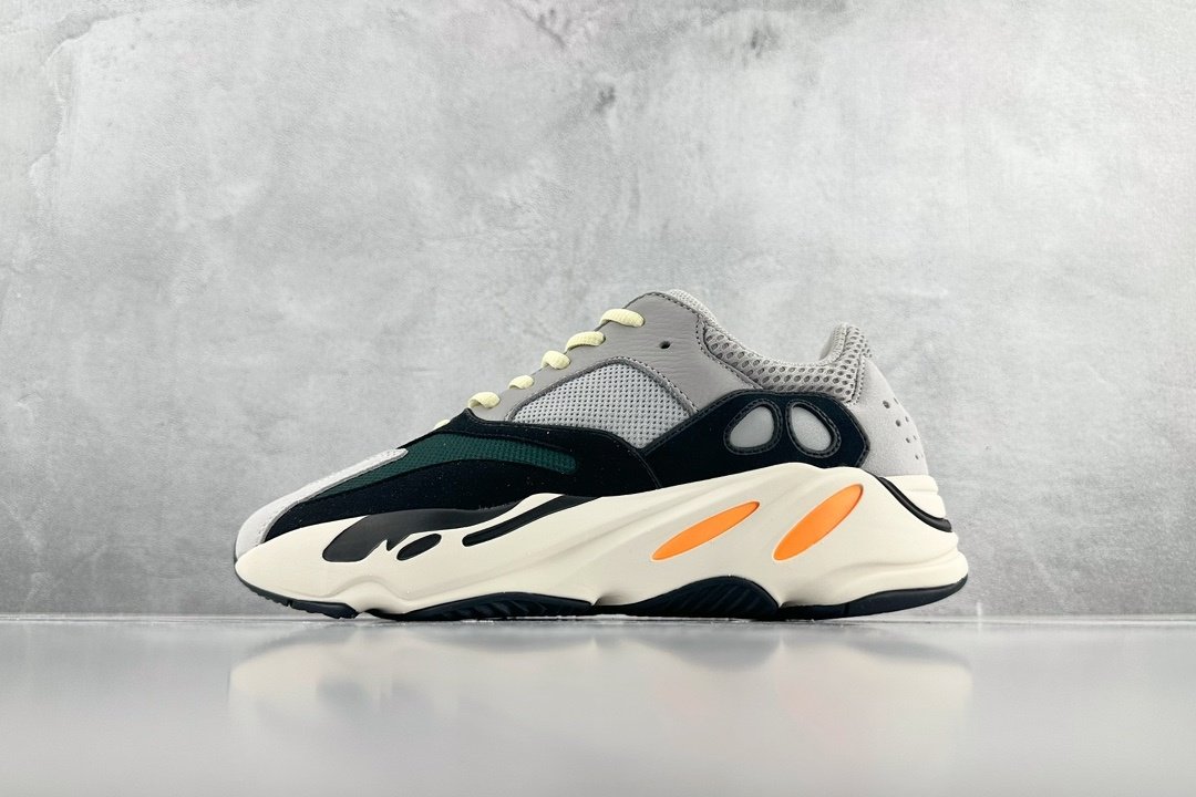 Кроссовки Adidas Originals Yeezy Boost 700