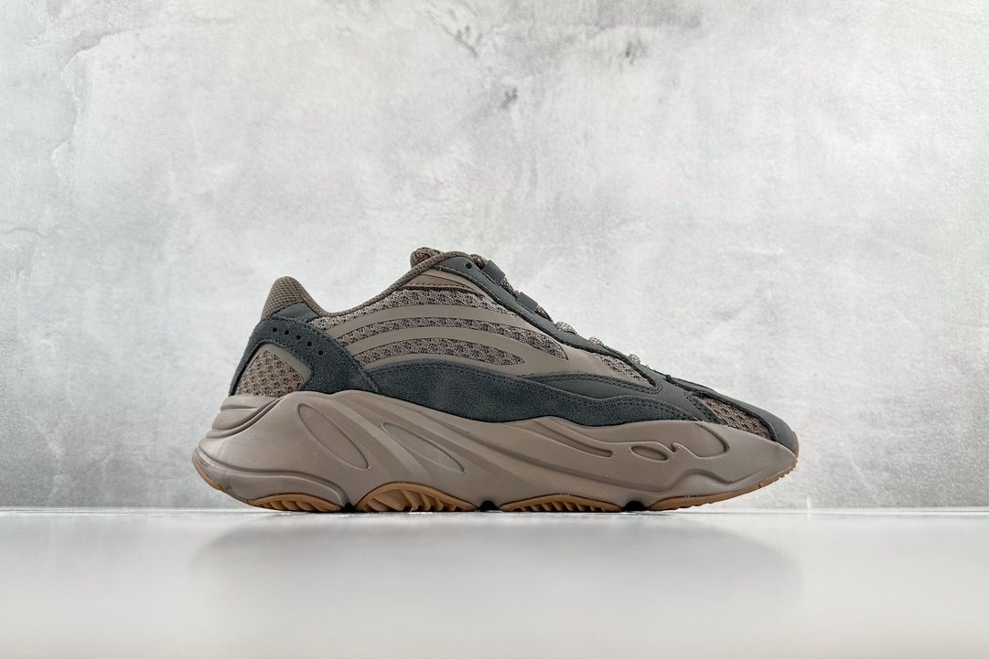 Кросівки Adidas Originals Yeezy Boost 700 фото 2