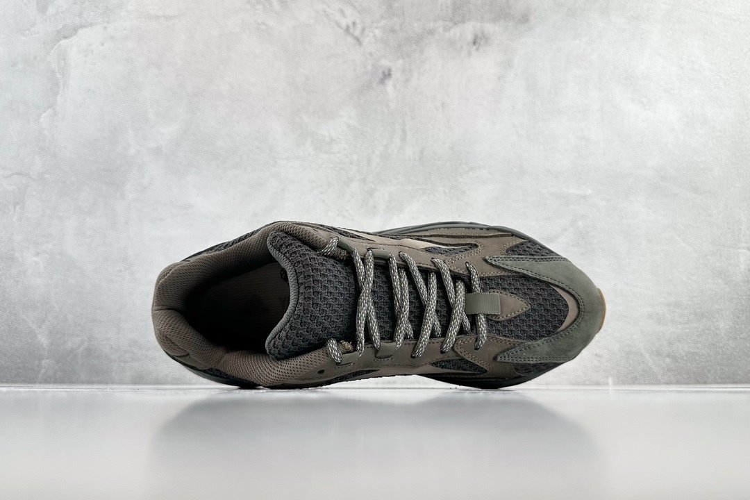 Кросівки Adidas Originals Yeezy Boost 700 фото 3