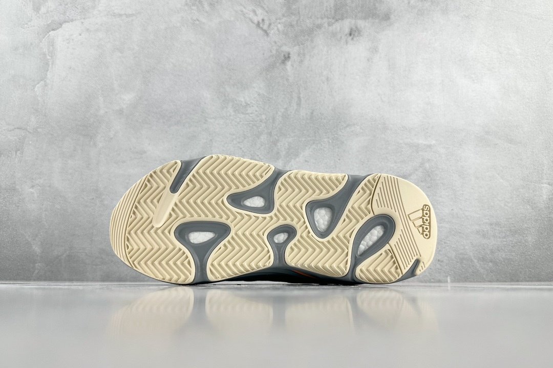 Кросівки Adidas Originals Yeezy Boost 700 фото 4