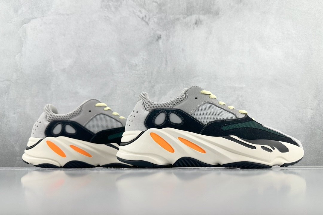 Кроссовки Adidas Originals Yeezy Boost 700 фото 6