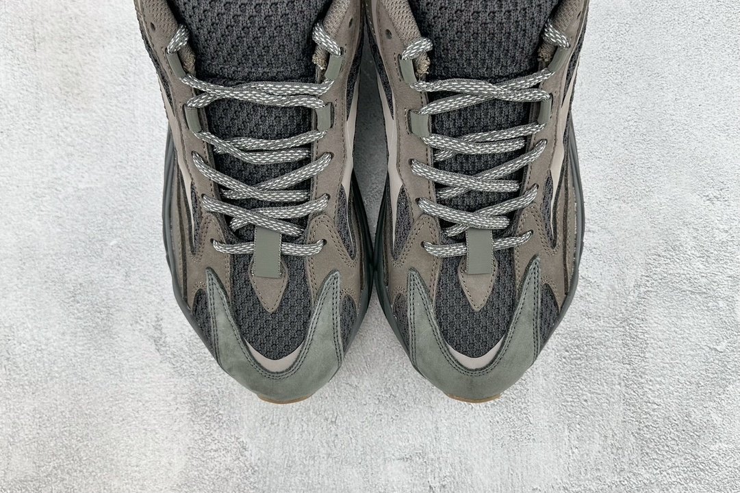Кросівки Adidas Originals Yeezy Boost 700 фото 7