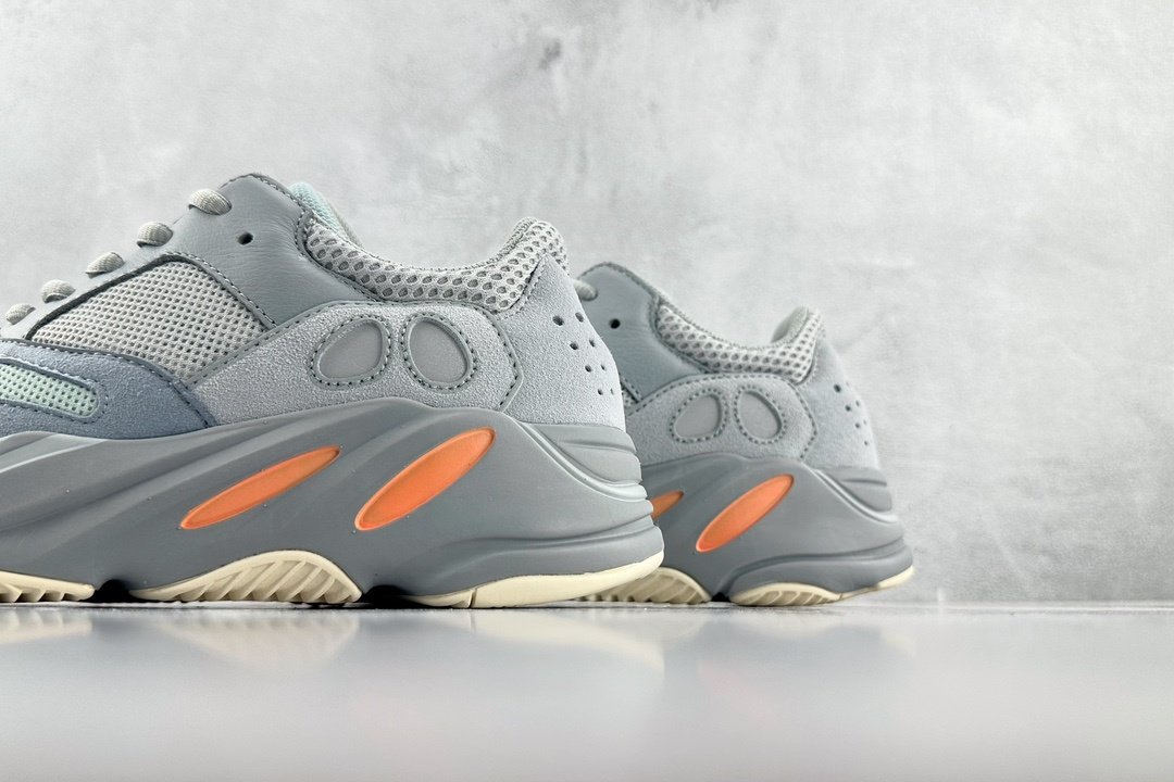 Кросівки Adidas Originals Yeezy Boost 700 фото 8