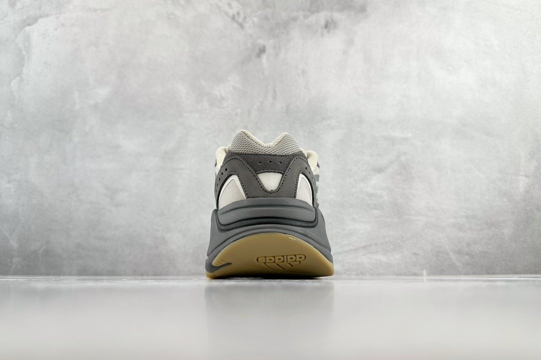 Sneakers Adidas Originals Yeezy Boost 700 фото 9