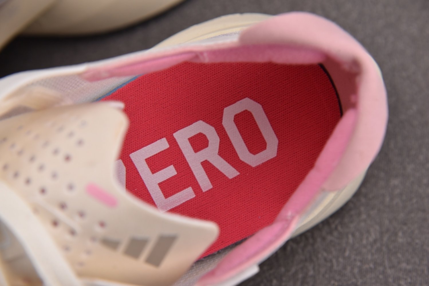 Кроссовки Adizero Adios Pro 3 Sakura фото 10