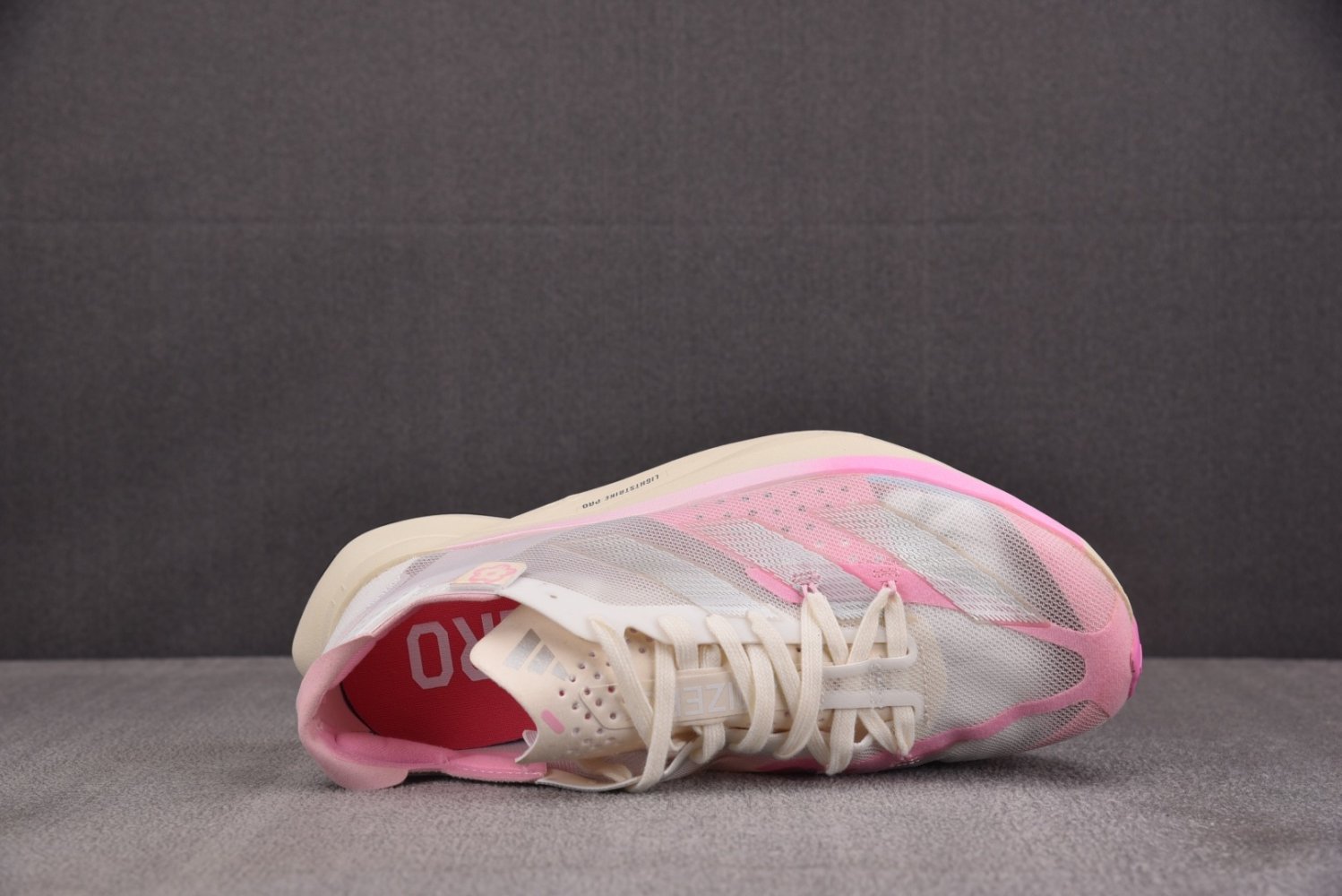 Кроссовки Adizero Adios Pro 3 Sakura фото 3