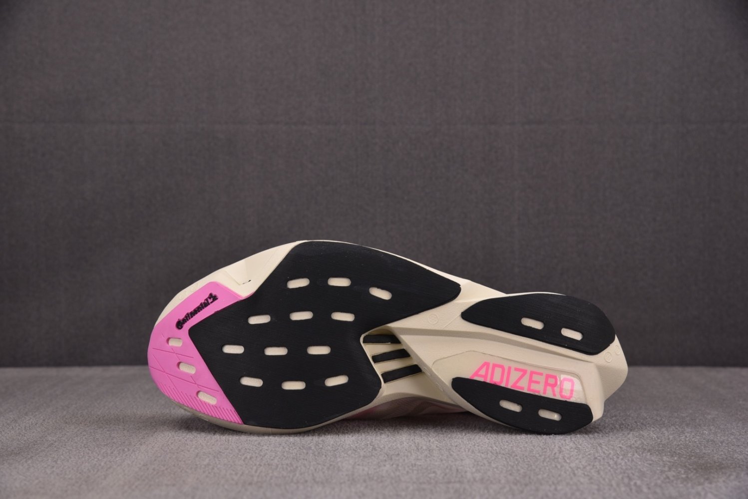 Кроссовки Adizero Adios Pro 3 Sakura фото 4