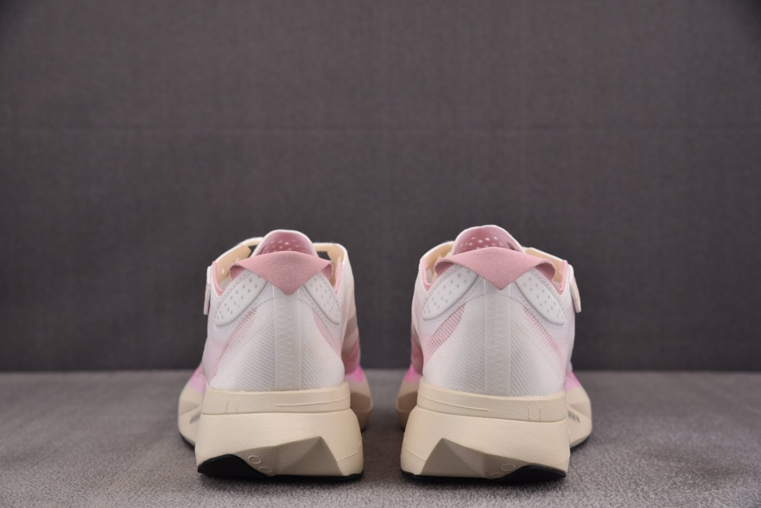 Кроссовки Adizero Adios Pro 3 Sakura фото 5