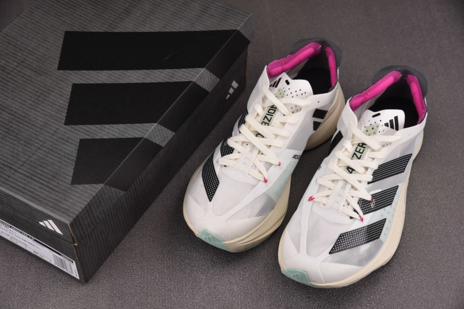 Кроссовки Adizero Adios Pro 3 White Night Metallic фото 7