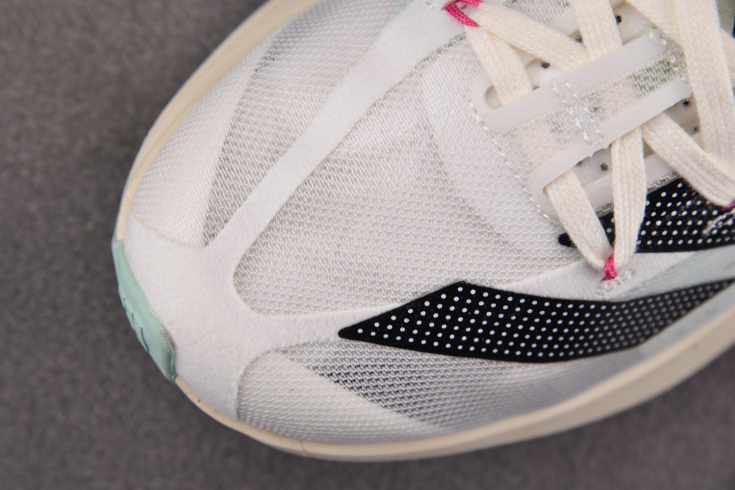 Кроссовки Adizero Adios Pro 3 White Night Metallic фото 8