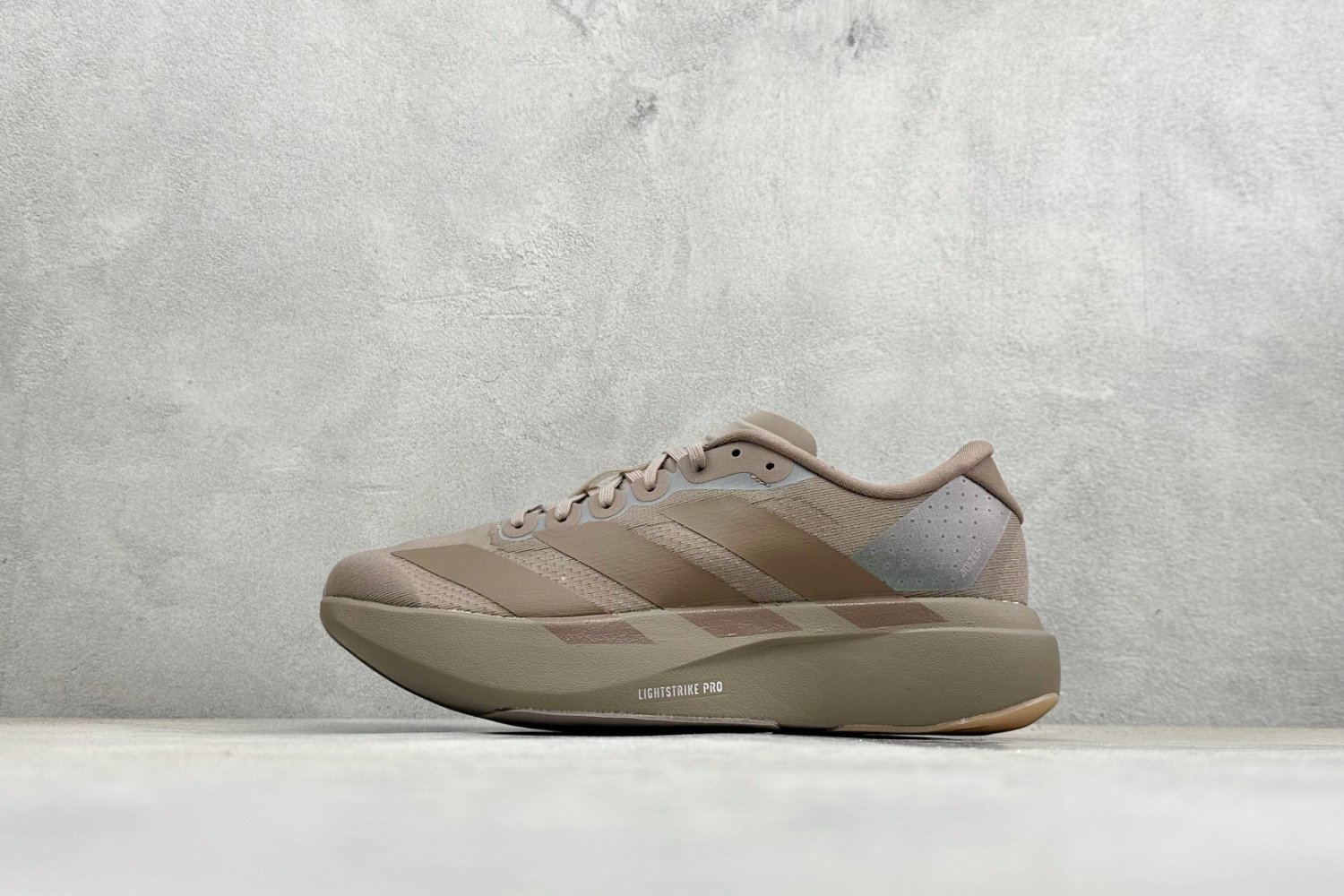 Кроссовки Adizero Evo