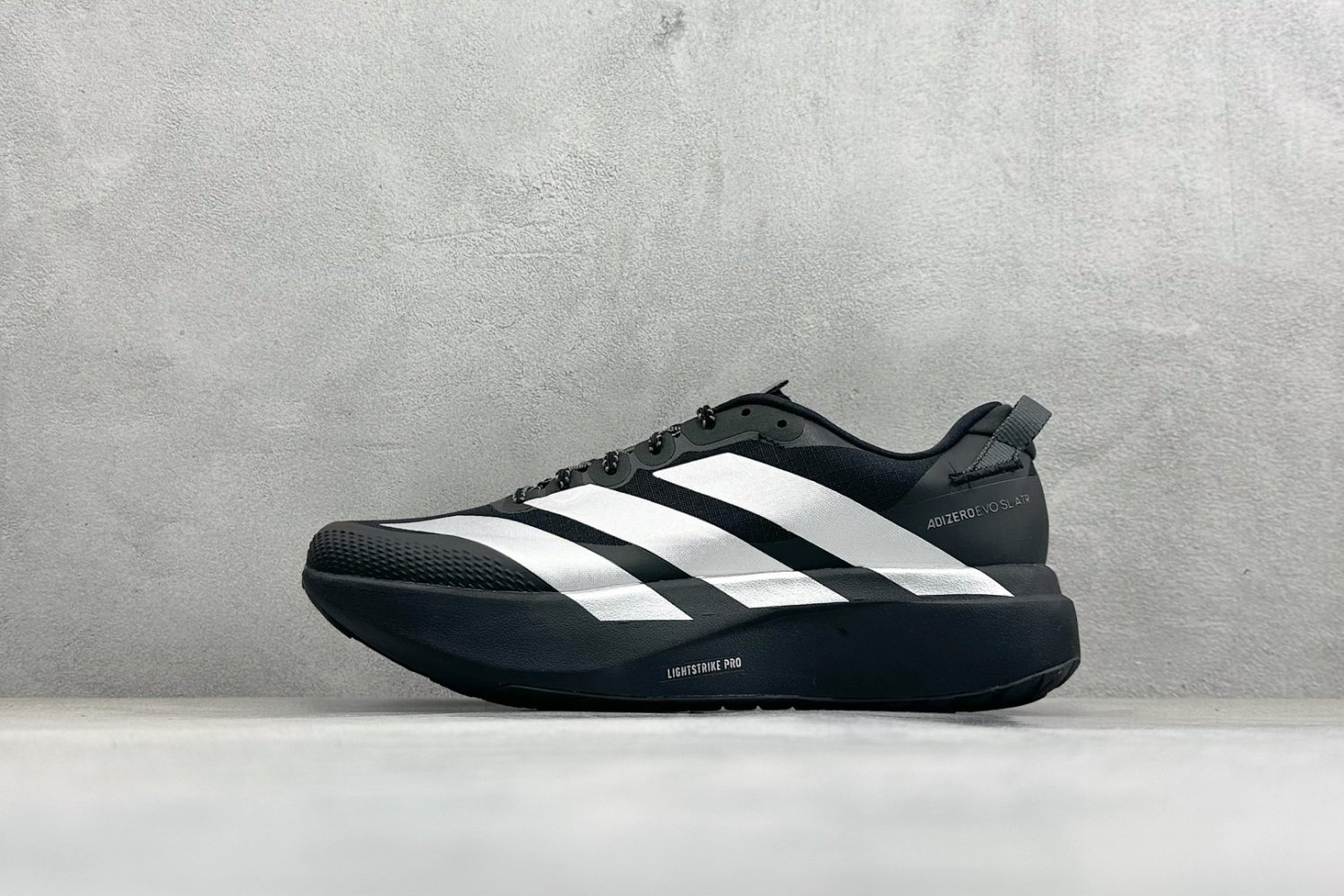Кроссовки Adizero Evo