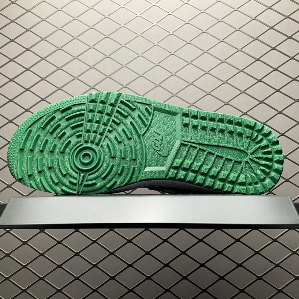 Кросівки Air Jordan 1 Low Golf фото 4