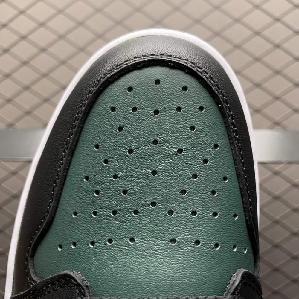 Кроссовки Air Jordan 1 Low Golf фото 7