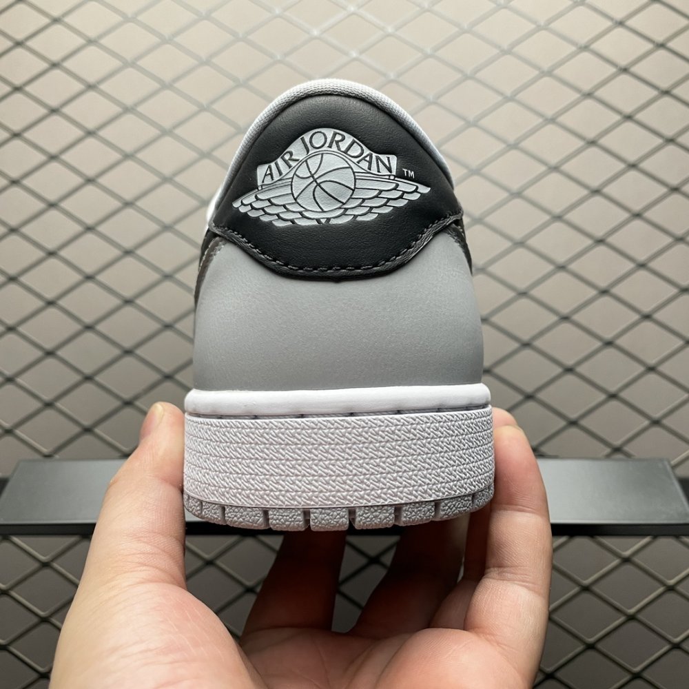 Кроссовки Air Jordan 1 Low фото 2