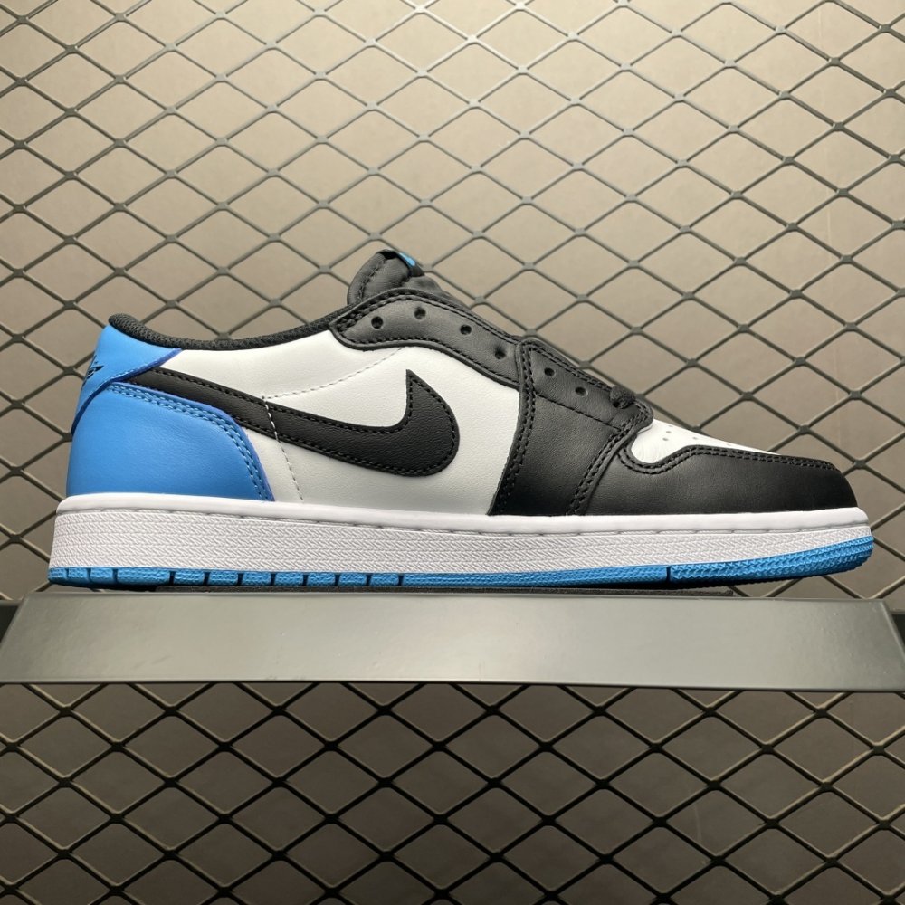 Кроссовки Air Jordan 1 Low фото 3