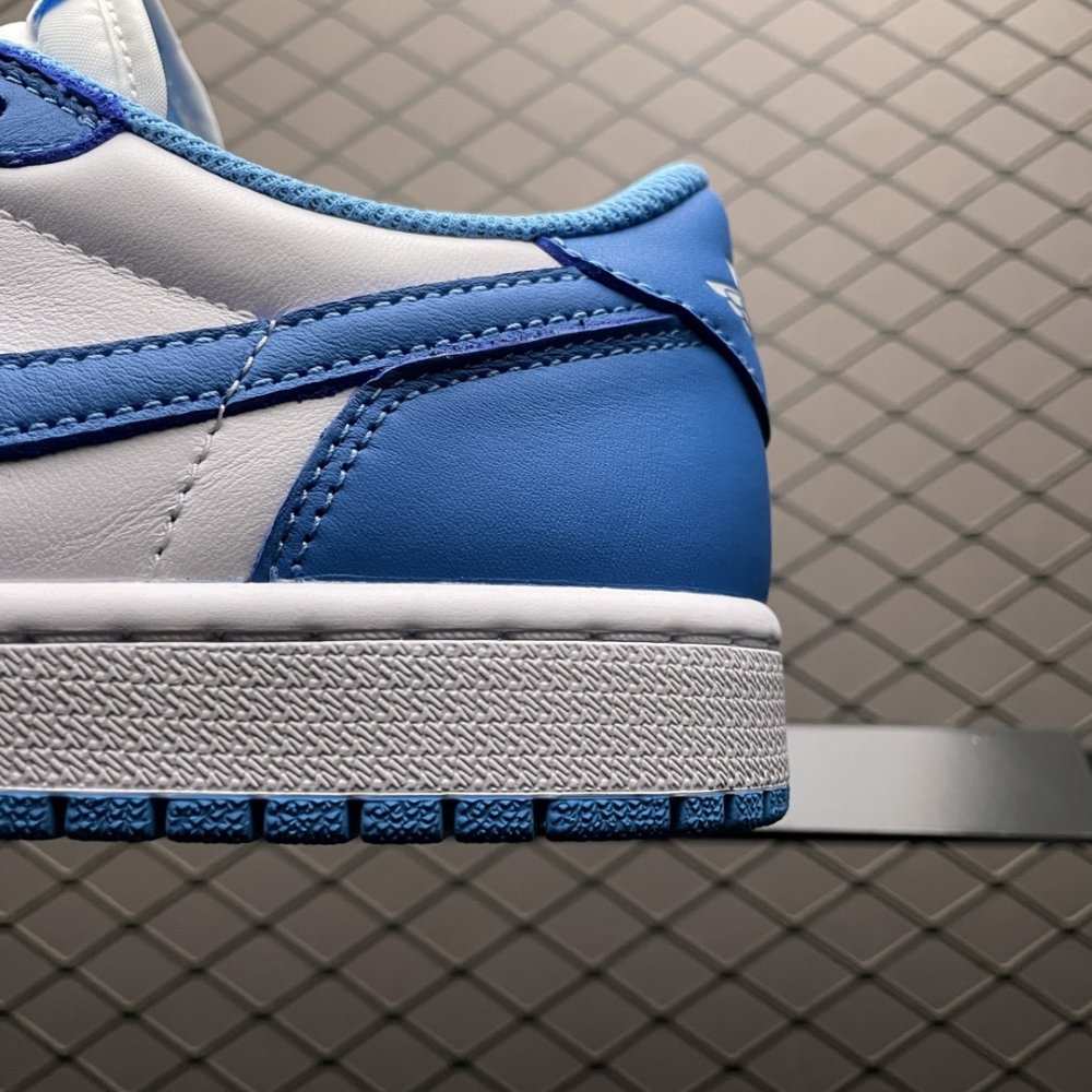 Кроссовки Air Jordan 1 Low фото 4