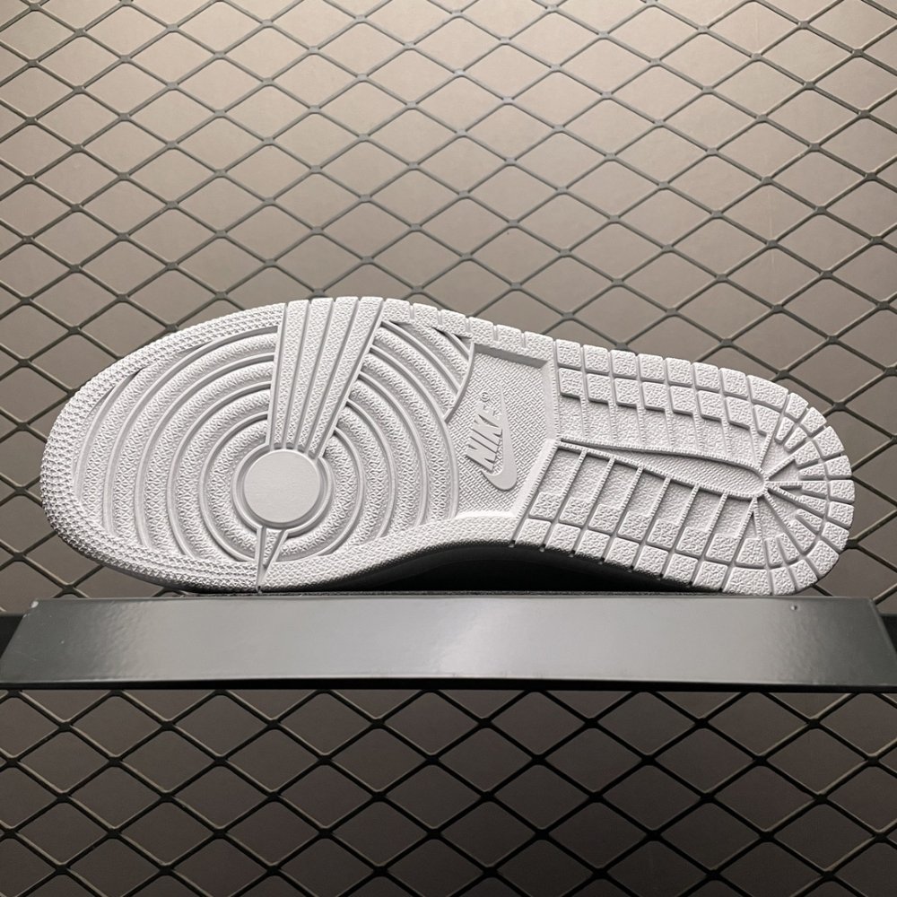 Кроссовки Air Jordan 1 Low фото 5