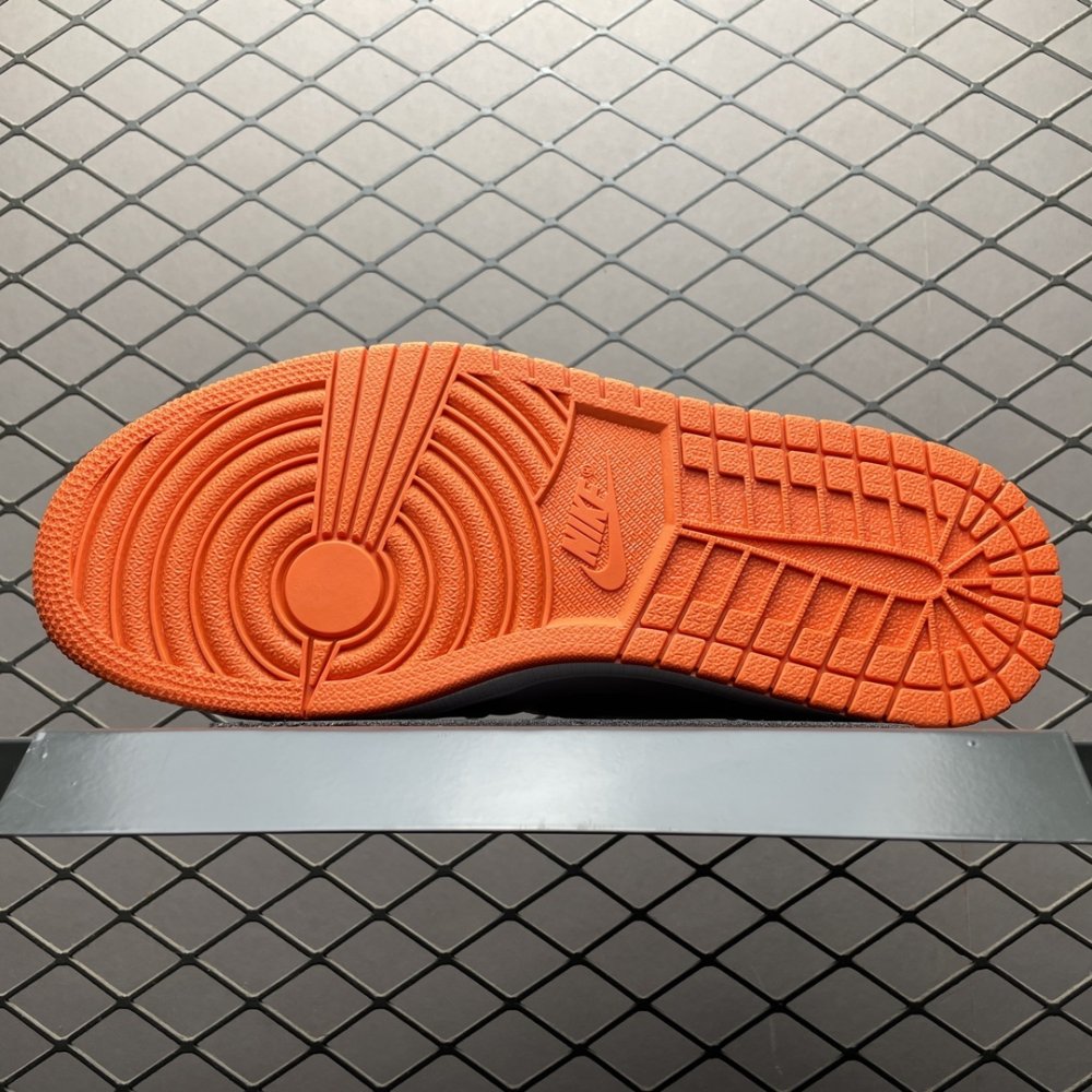 Кроссовки Air Jordan 1 Low фото 5