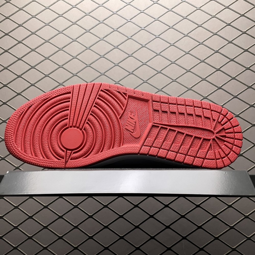 Кроссовки Air Jordan 1 Low фото 5