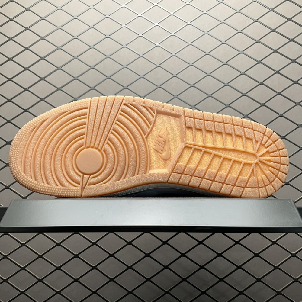 Кроссовки Air Jordan 1 Low фото 5